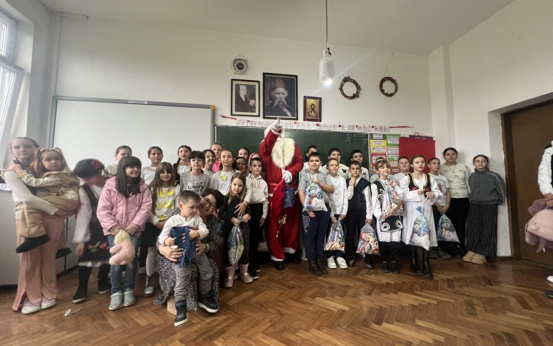 Новогодишња приредба у нашој школи